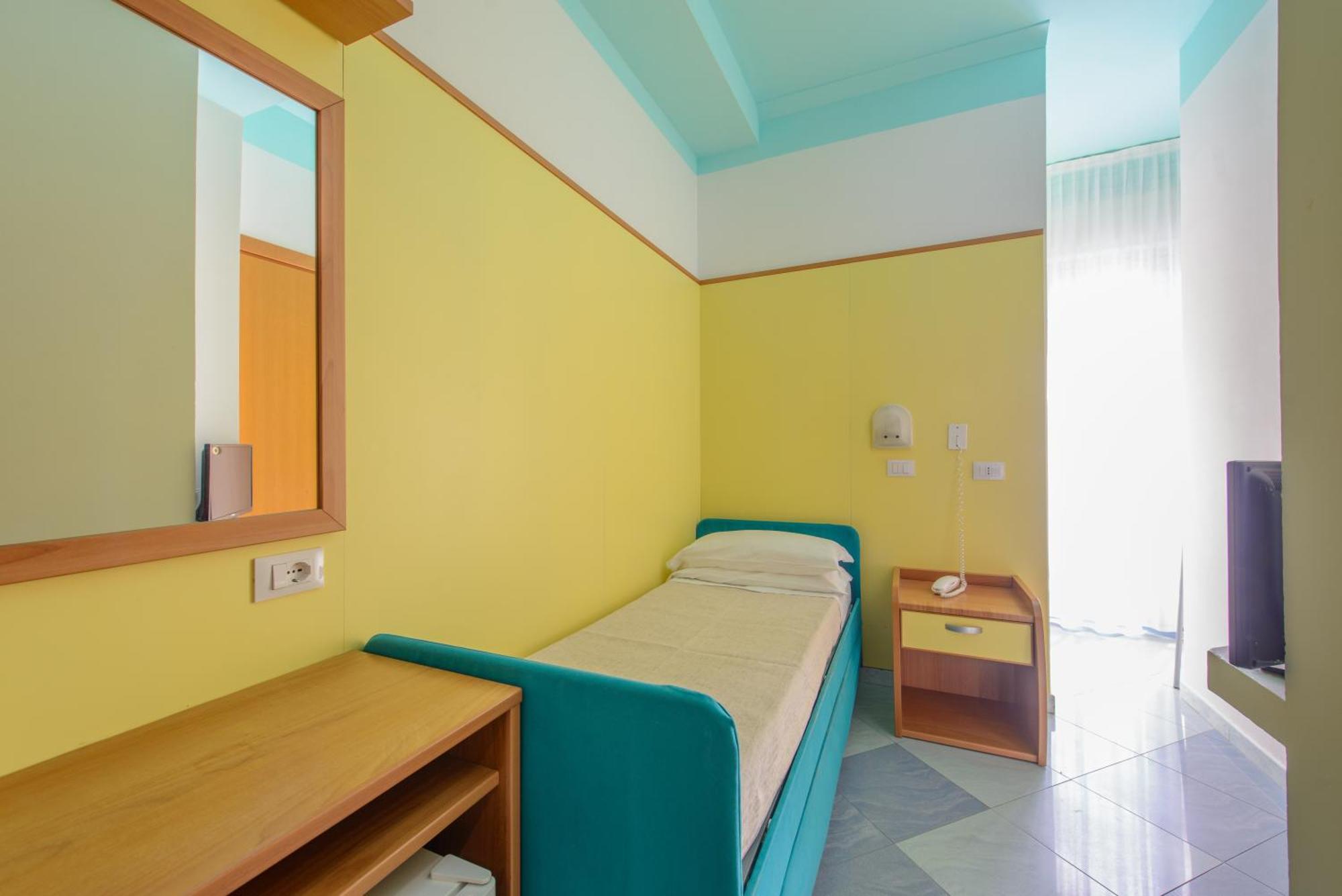 Hotel Christian Римини Екстериор снимка